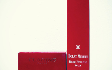 CLARINS ECLAT MINUTE. PIU’ BELLA IN UN MINUTO