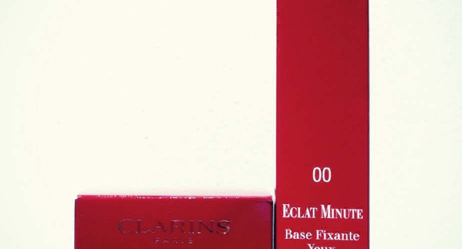 CLARINS ECLAT MINUTE. PIU’ BELLA IN UN MINUTO