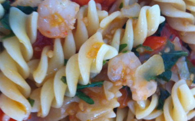 Fusilli con pomodorini pachino e gamberetti (Kcal 400 ca)