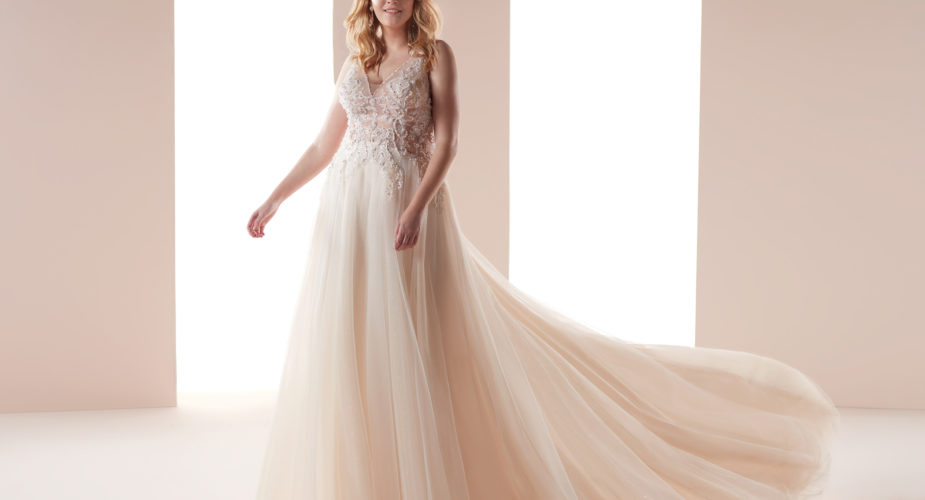 Abiti da sposa: Maison Nicole presenta la prima collezione dedicata alle curvy