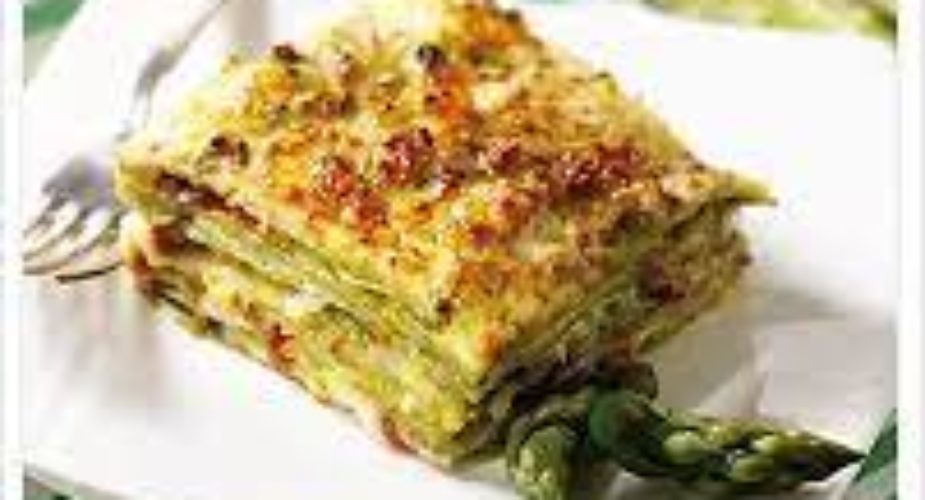 Lasagna allo zafferano con asparagi