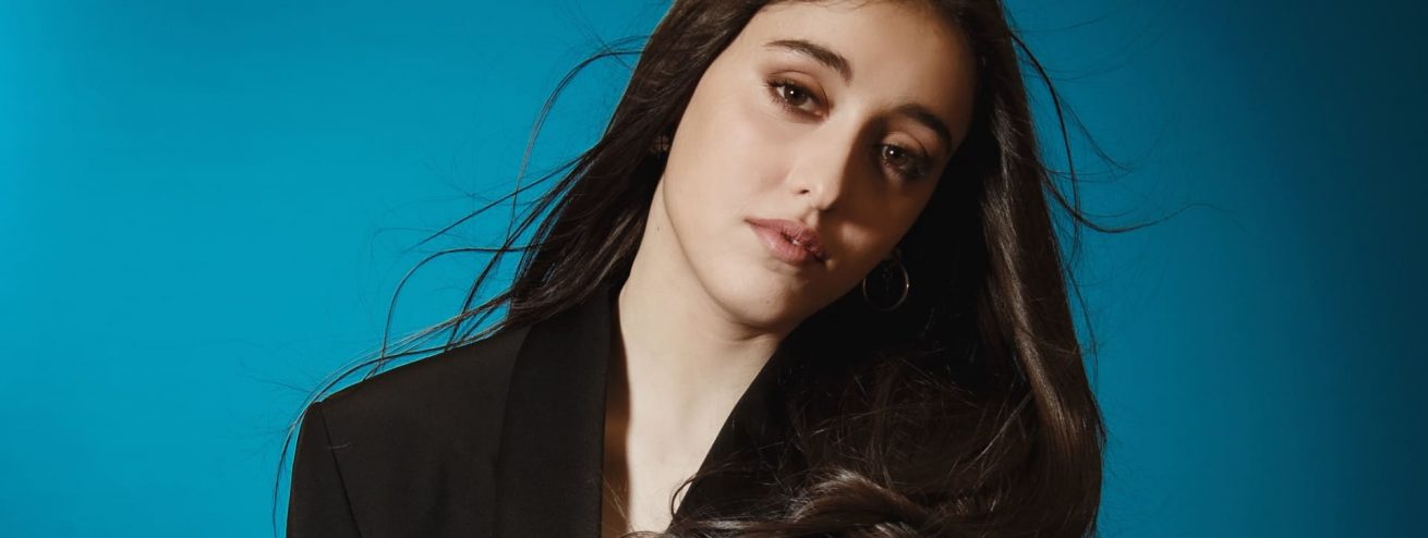 Giulia Stabile e lo sfogo sui social: “Maleducati a commentare il corpo altrui” Quando un corpo normale diventa oggetto di giudizio