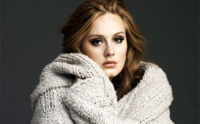 “Adele sei grassa” parola di Karl Lagerfeld