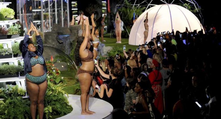 Rihanna stilista di lingerie, in passerella modelle curvy e incinte